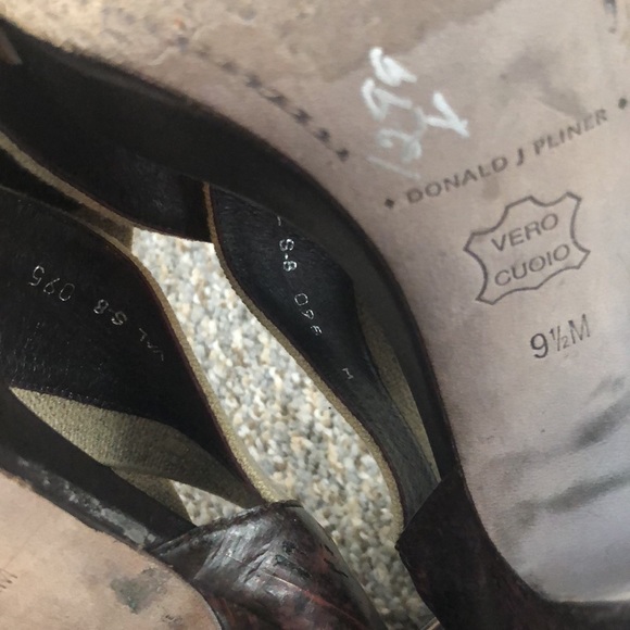 Donald J Pliner Criss Cross Heeled Sandals - Picture 8 of 11